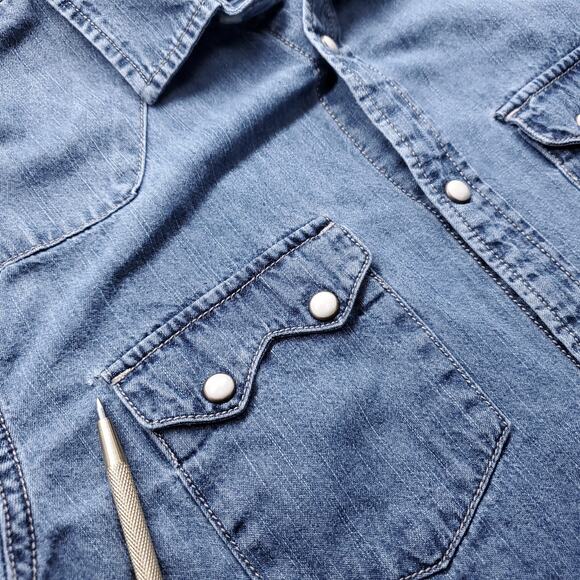 ZARA 1975 Chambray Shirt Men M Blue Pearl Snaps Long Sleeve Western Streetwear - Picture 3 of 13